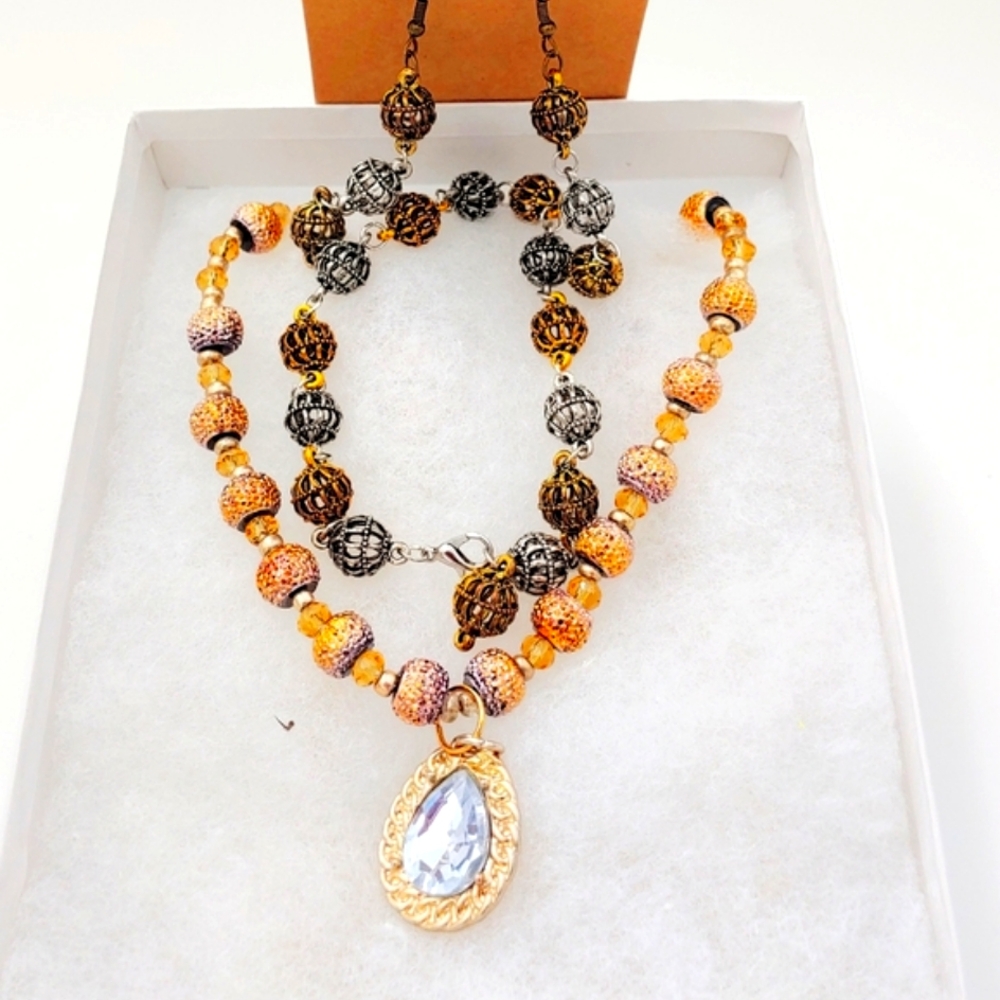 247NEB136 Handmade 3 pc. Gold & Silver Necklace Set